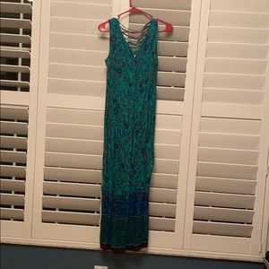 Vintage 90s style button down dress. Floral design